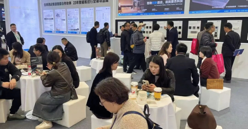 Pujie Technology Shines at Shanghai Hotel Expo, Leading the Industry with Innovative Smart Solutions 展会3